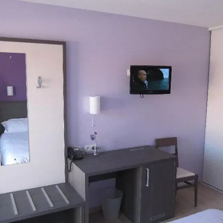 Hotel Cantal Saint-Georges (Cantal)