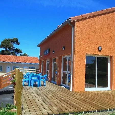 Hotel Cantal Saint-Georges (Cantal)