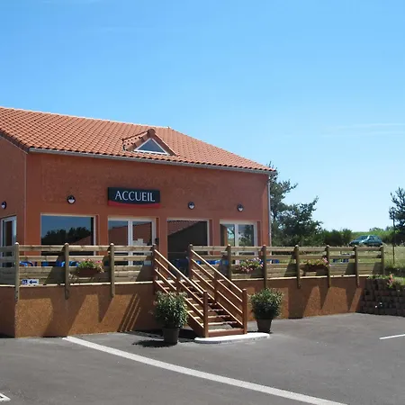 Hotel Cantal 2*